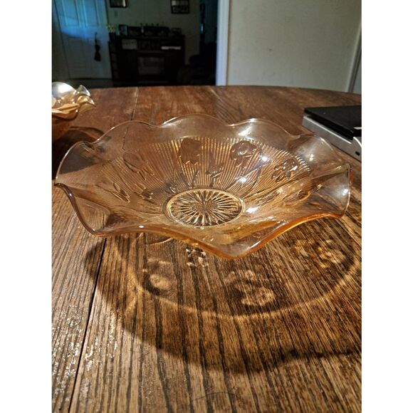 Vintage Jeanette Iris Herringbone Marigold Carnival Glass Ruffled Serving Bowl - Picture 3 of 5
